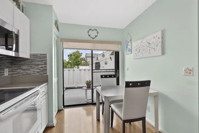  Unit 1901 photo 15