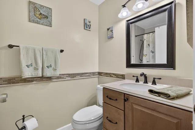  Unit 1901 photo 19