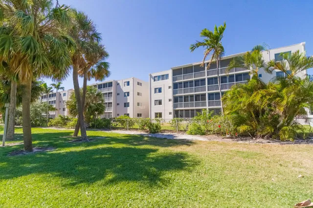 Boca Raton Unit 0420 photo 2