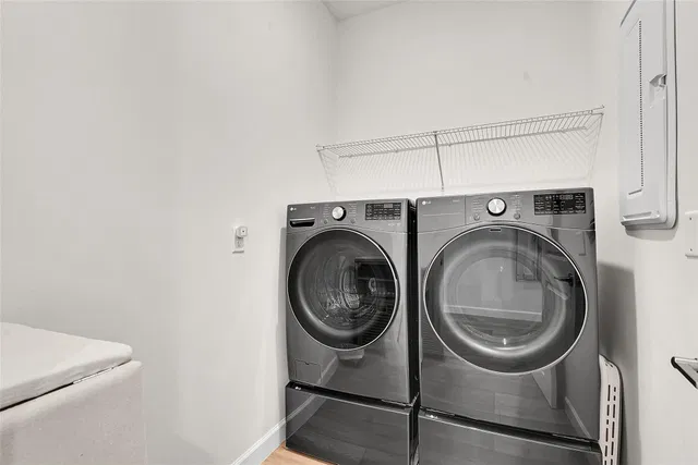 Residence photo 26