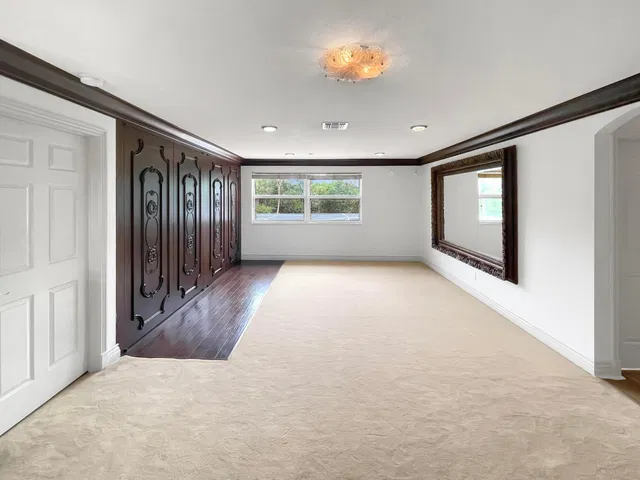Residence photo 20