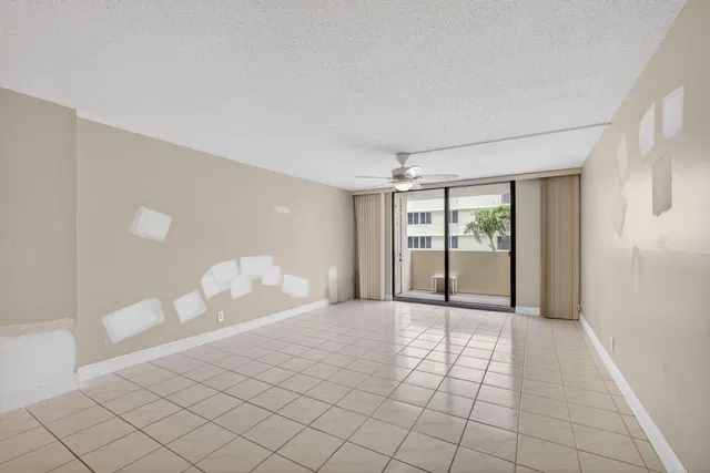 Singer Island Unit 219 photo 7