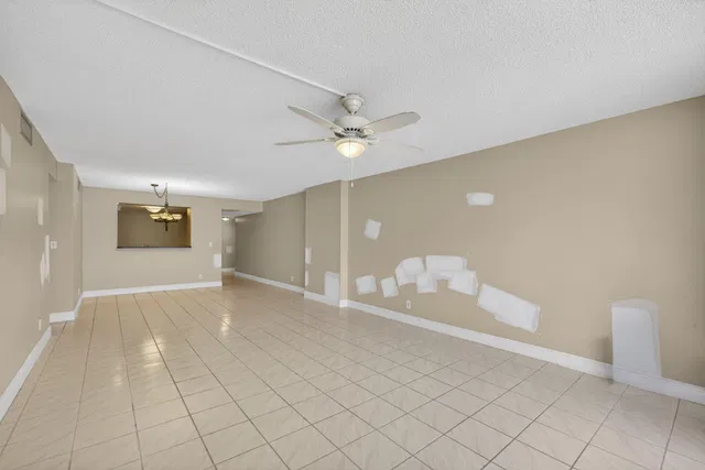 Singer Island Unit 219 photo 8