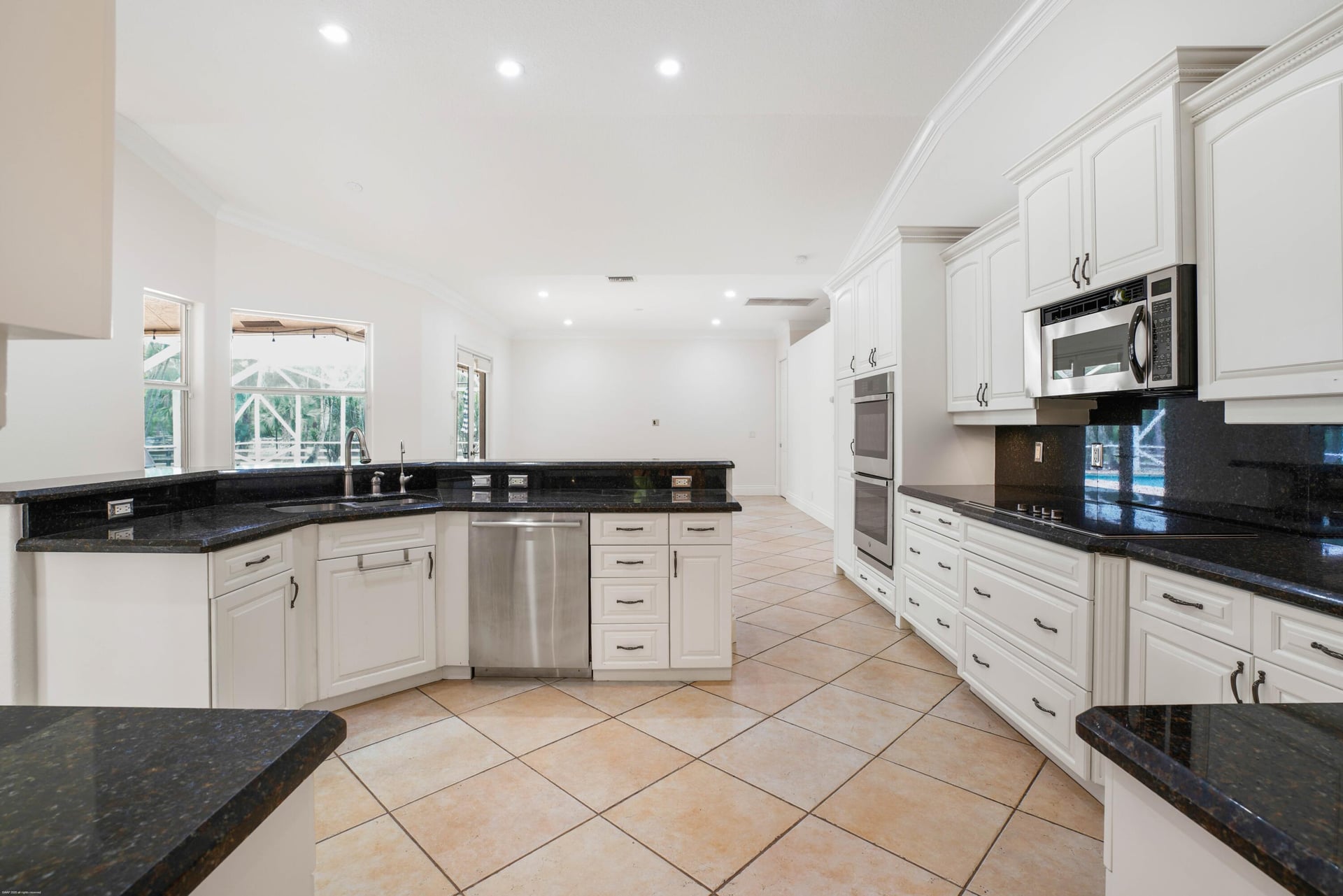  Residence photo 18