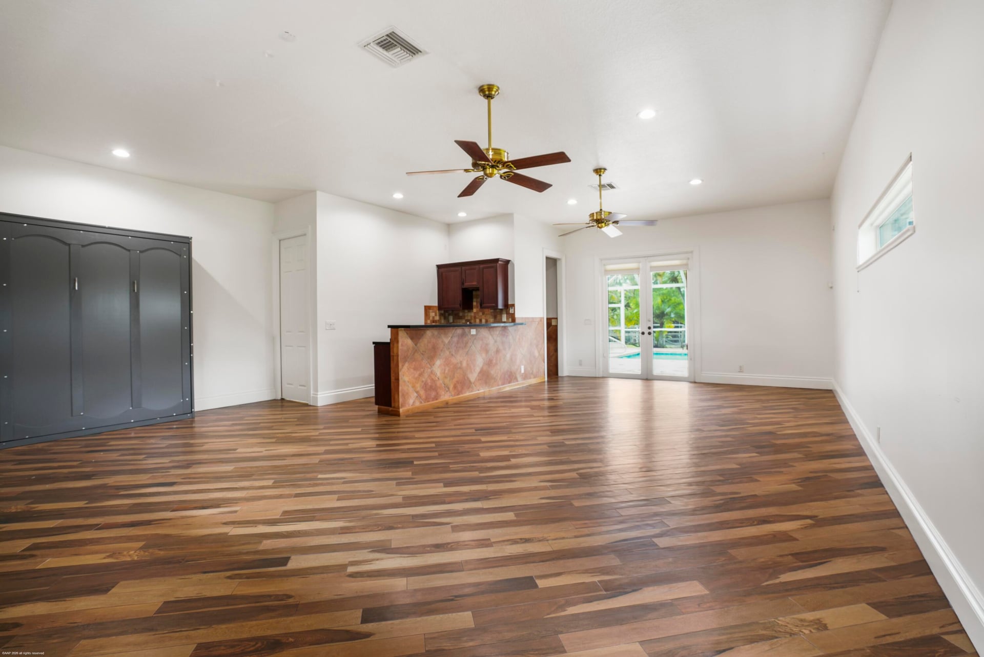  Residence photo 32