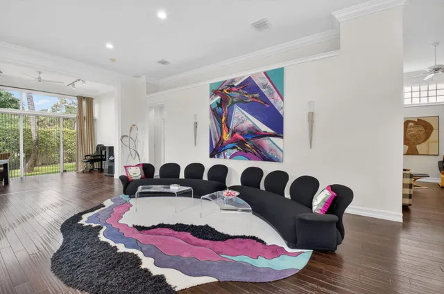 Residence photo 10