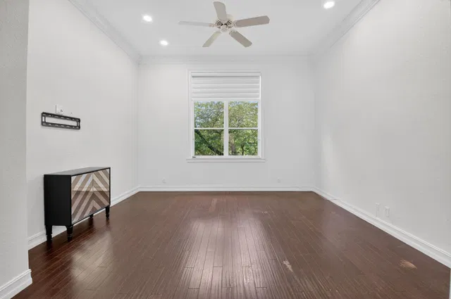Residence photo 31