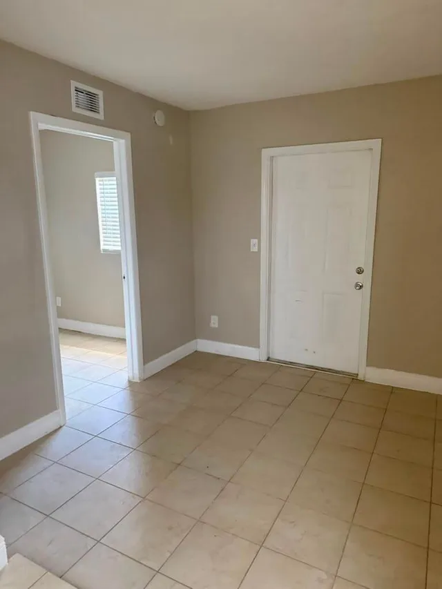 Residence photo 8