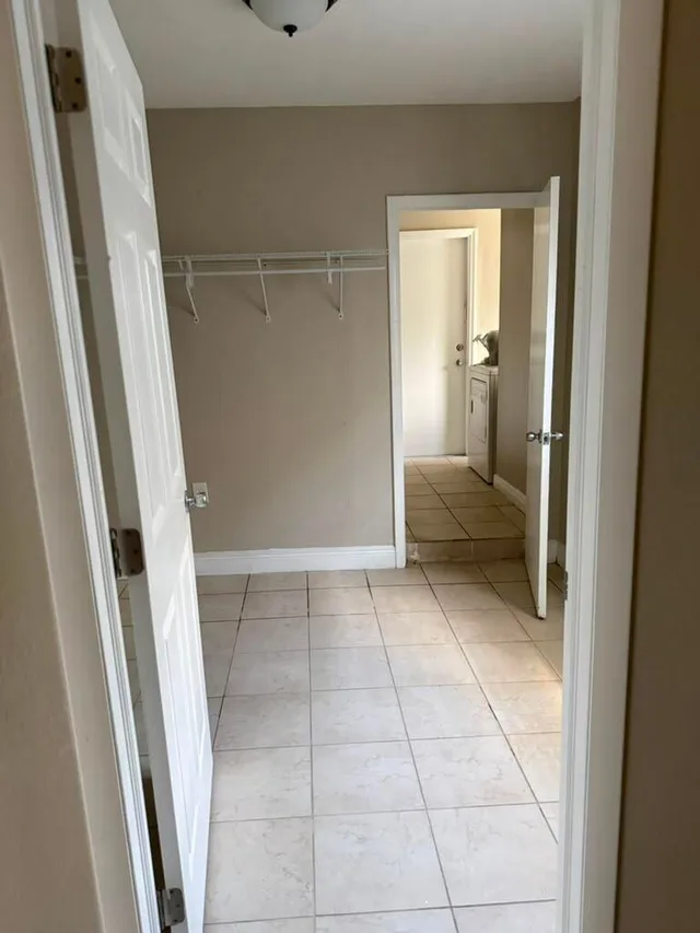 Residence photo 12