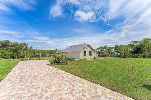 Residence photo 6