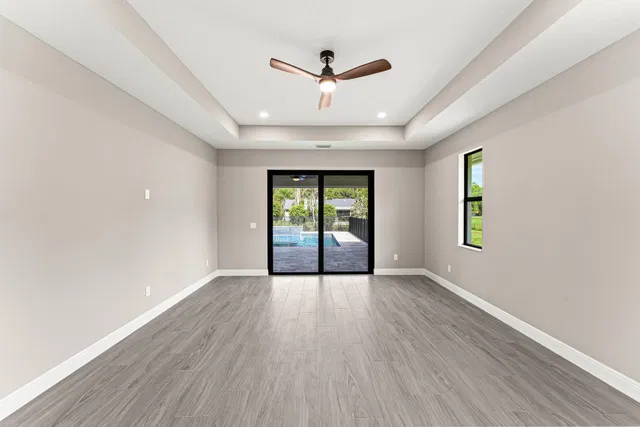 Residence photo 30
