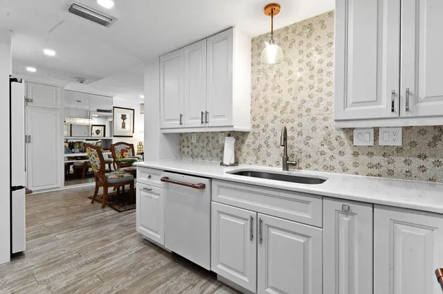 2840 S Ocean Palm Beach Unit 109 photo 5
