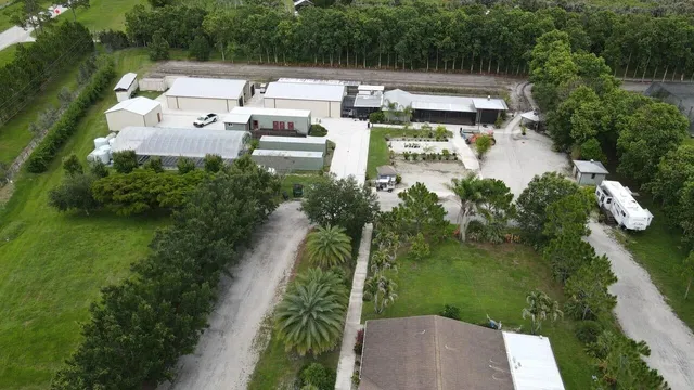 Residence photo 19