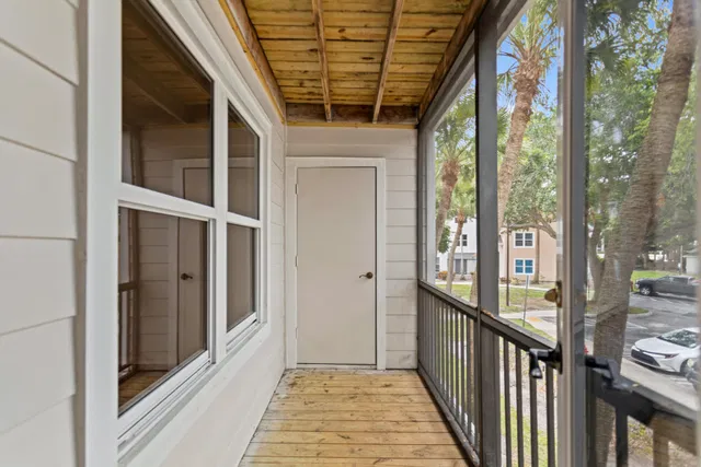 Unit 24 photo 28