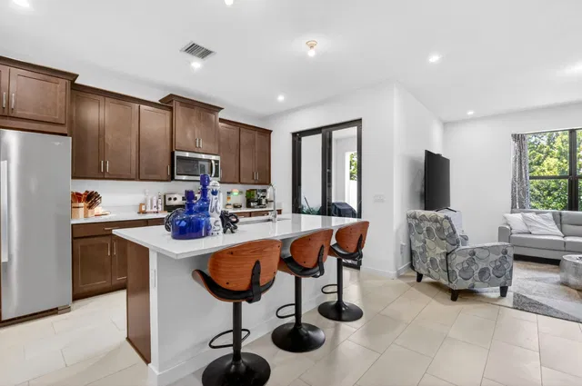 Residence photo 9