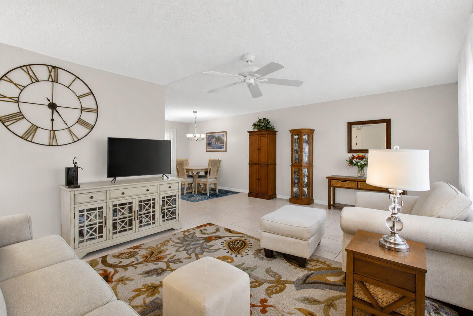 Residence photo 5