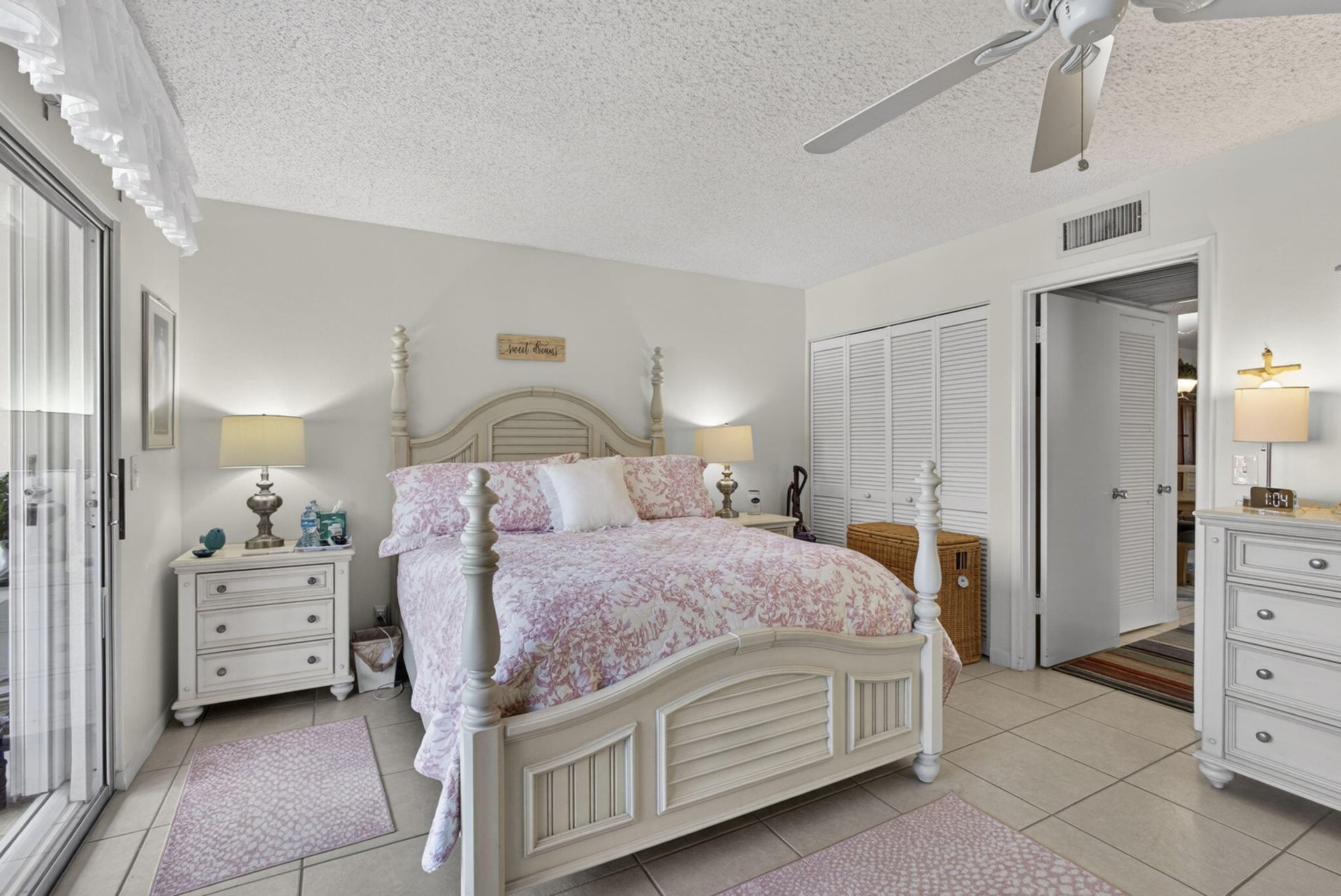 Residence photo 11