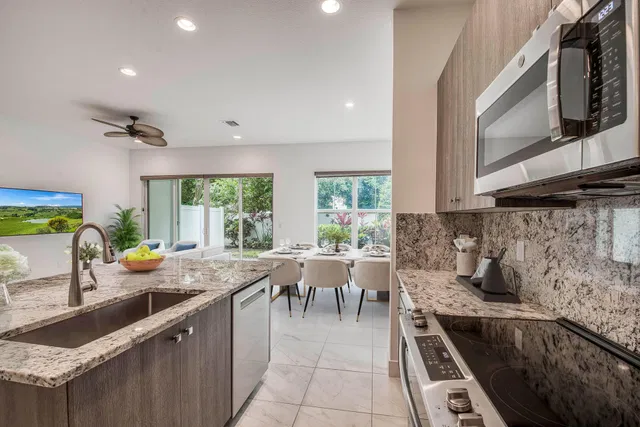 Residences at Midtown Palm Beach Gardens Residence photo 8