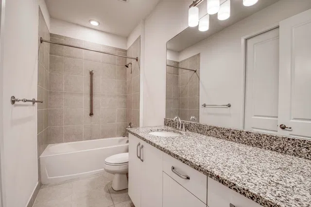 Residences at Midtown Palm Beach Gardens Residence photo 27