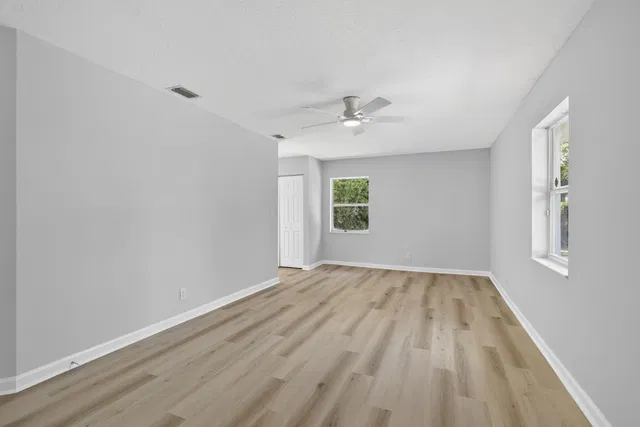 Residence photo 38