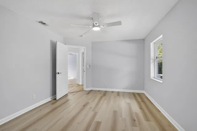 Residence photo 43