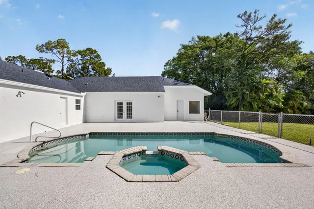 Residence photo 47