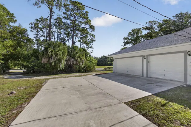 Residence photo 60