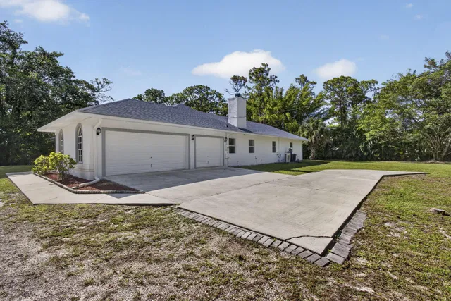 Residence photo 61