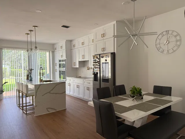 Residence photo 3