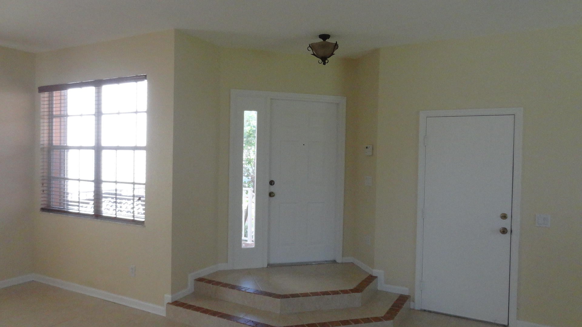  Residence photo 5