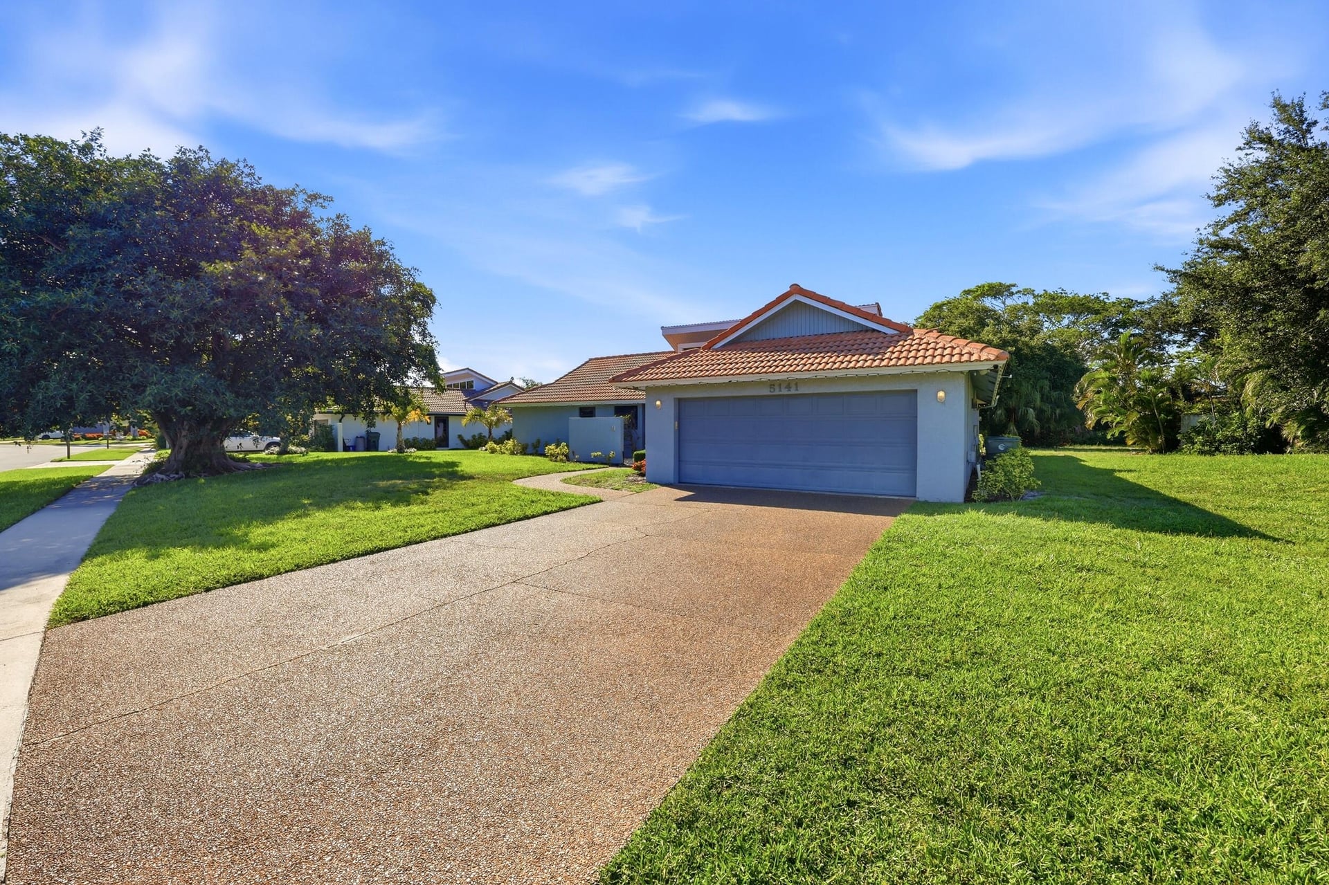 Residence photo 2