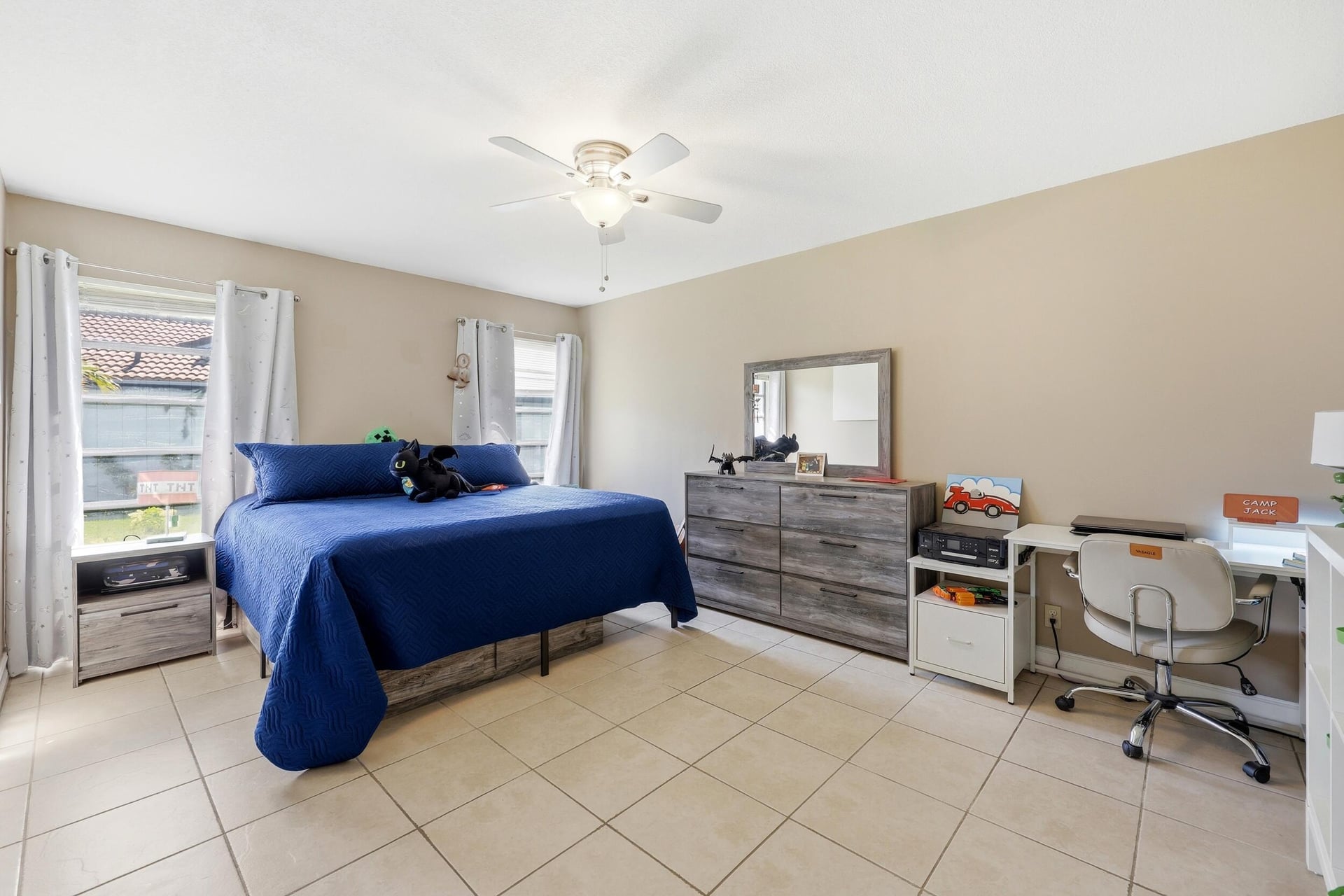 Residence photo 16