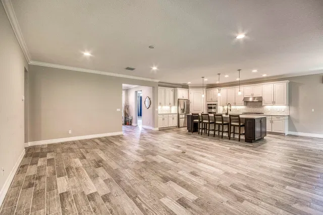  Residence photo 5