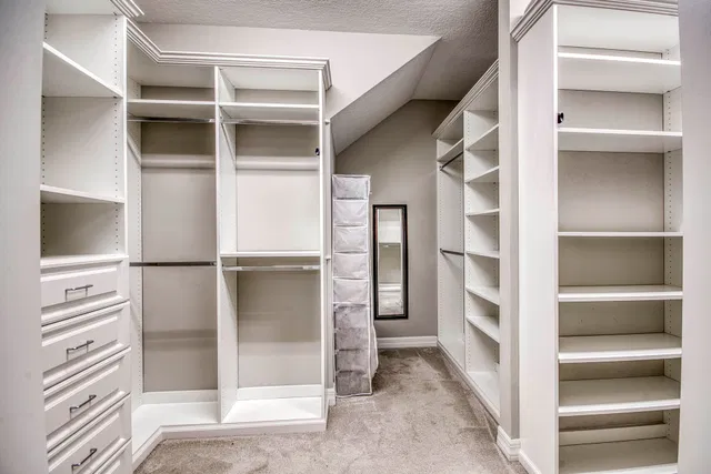  Residence photo 16