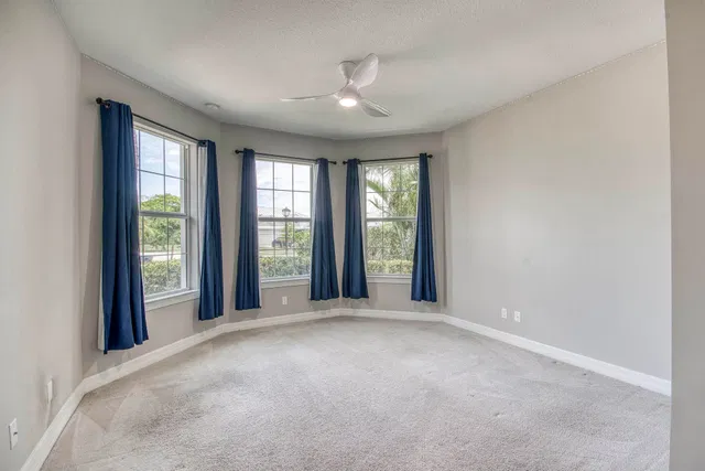  Residence photo 18