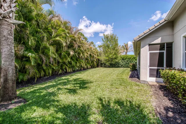  Residence photo 33