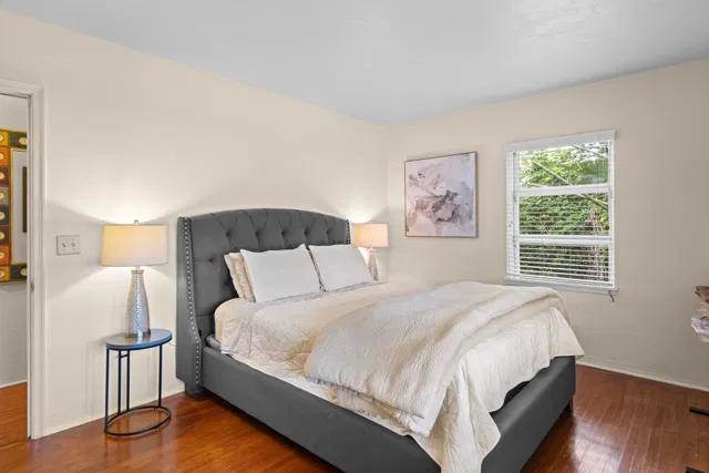 Residence photo 18