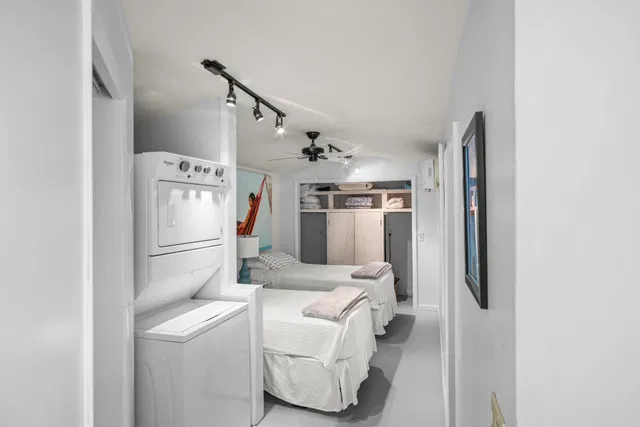 Residence photo 30