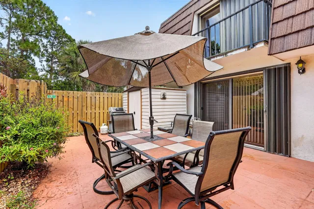  Unit 202 photo 9