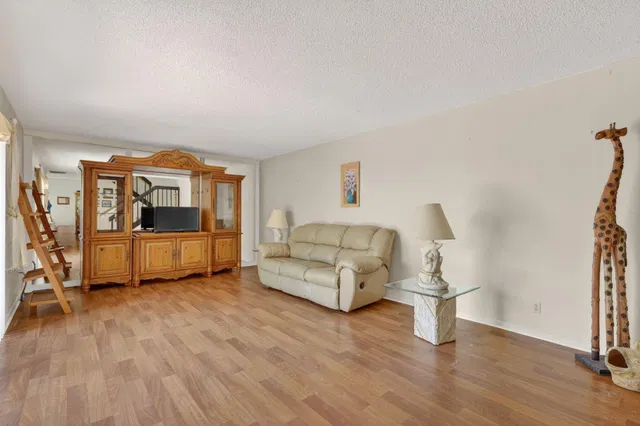  Unit 202 photo 10