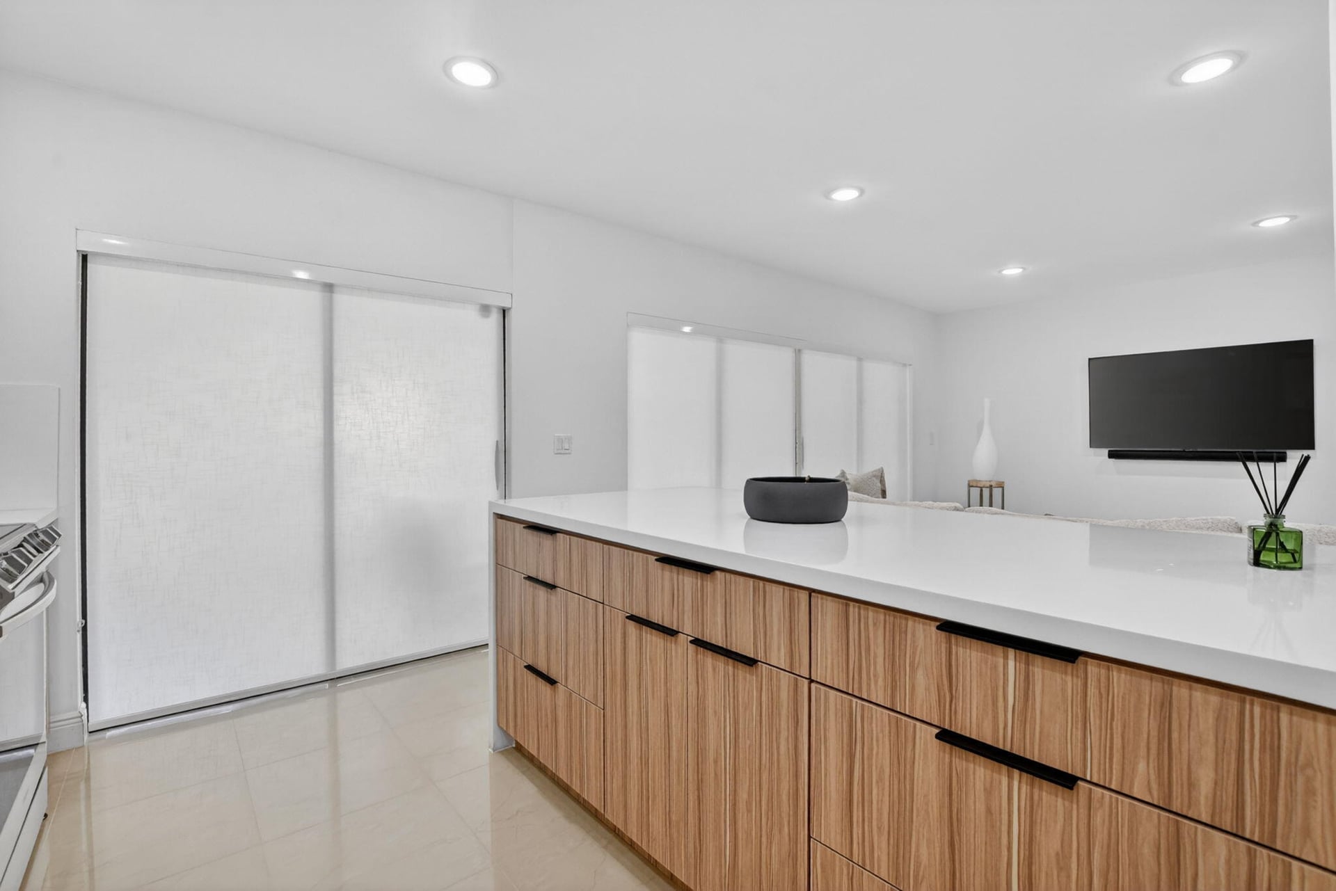 Unit E104 photo 6