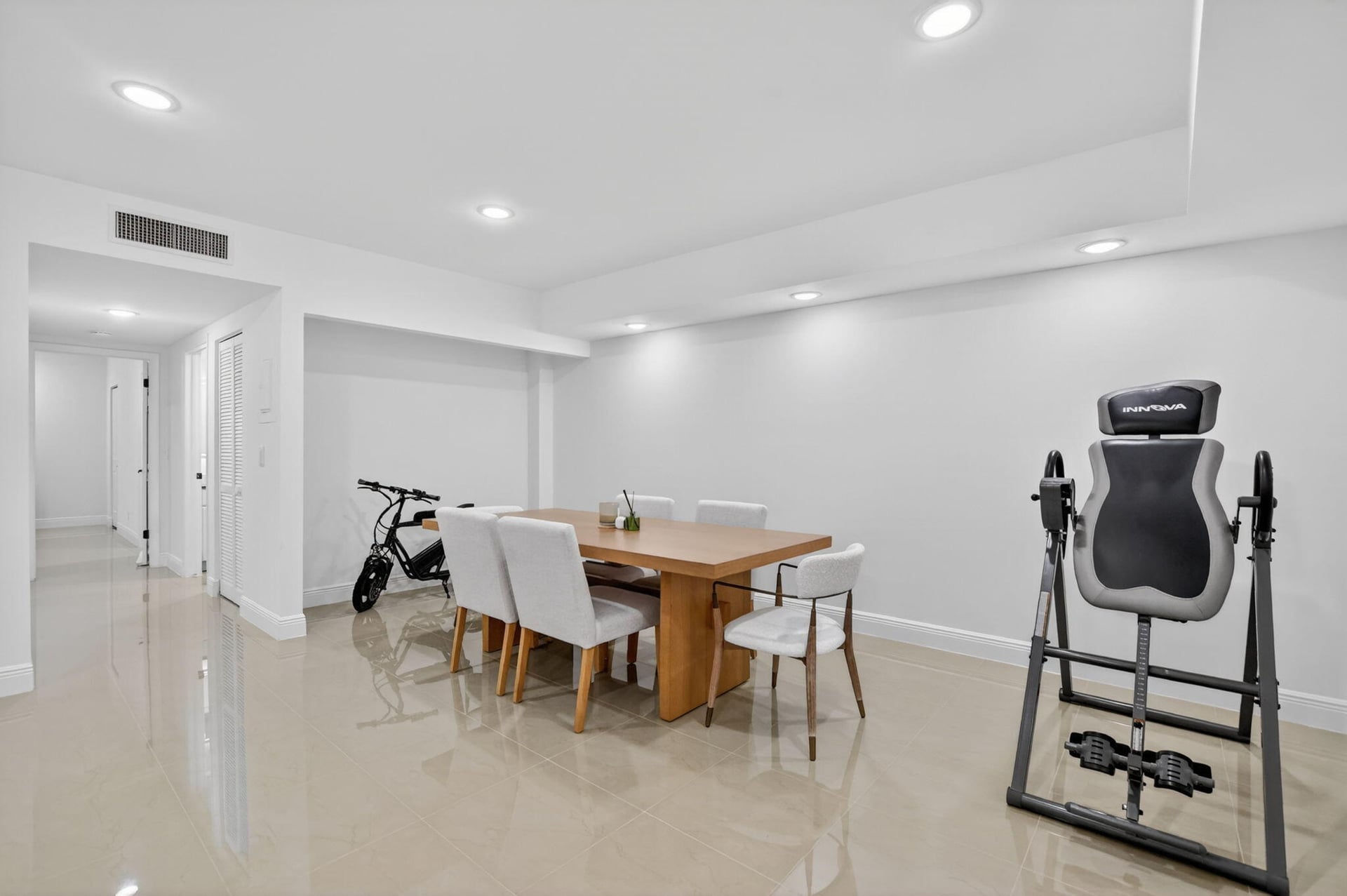Unit E104 photo 15