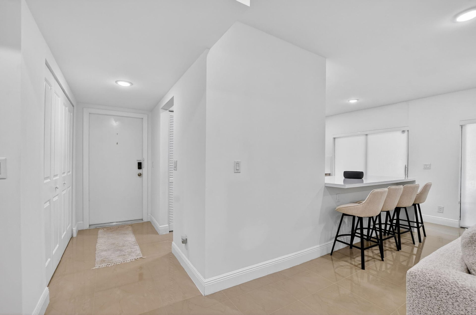 Unit E104 photo 18