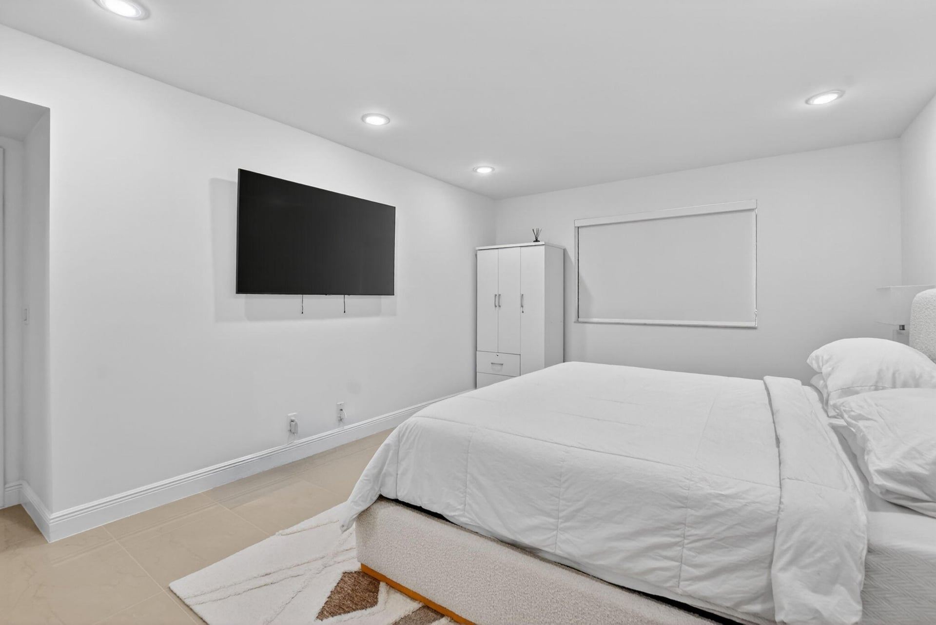 Unit E104 photo 21