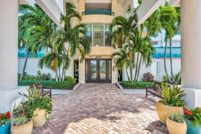 Unit 406 photo 9