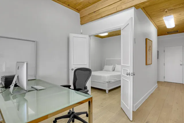  Residence photo 4