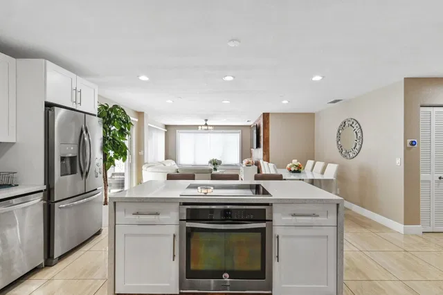 Residence photo 9