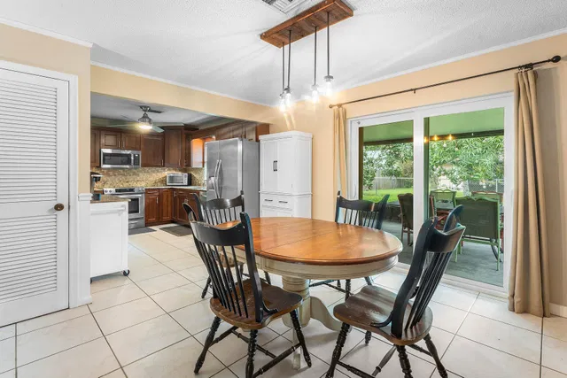 Residence photo 4