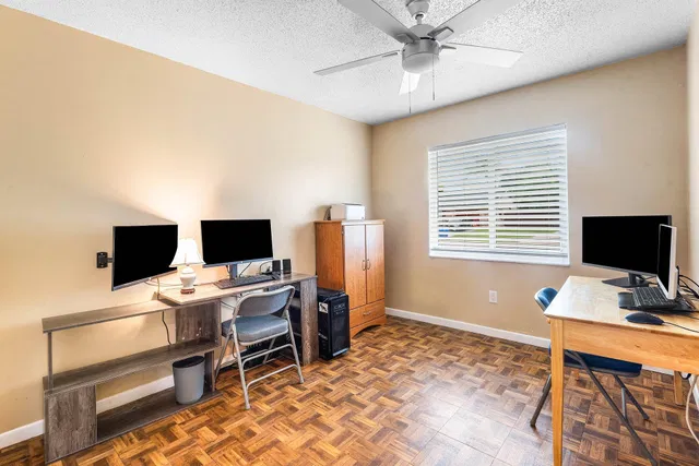 Residence photo 14