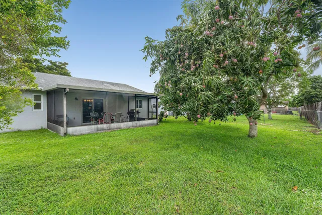 Residence photo 23